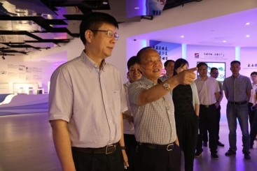 浙江省經(jīng)信委黨組書記、主任張耕一行蒞臨巨石調(diào)研