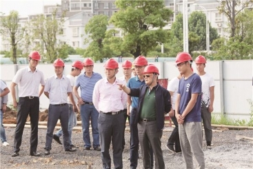 張毓強(qiáng)董事長赴九江成都公司視察并聽取工作匯報(bào)